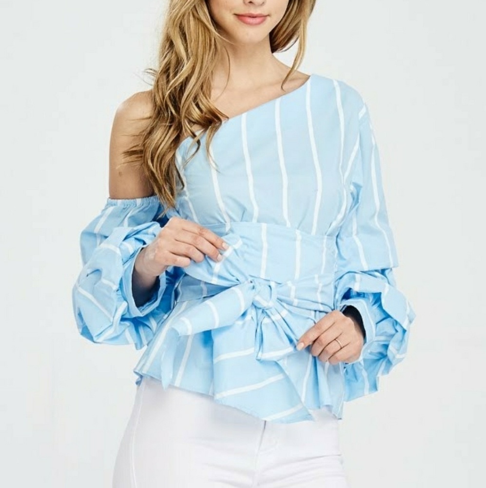 One shoulder top